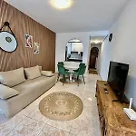Hola Apartamento *