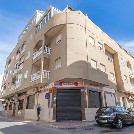 Hola 托雷维耶哈